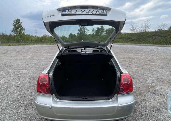 Toyota Avensis cena 10400 przebieg: 249000, rok produkcji 2003 z Jaworzno małe 79